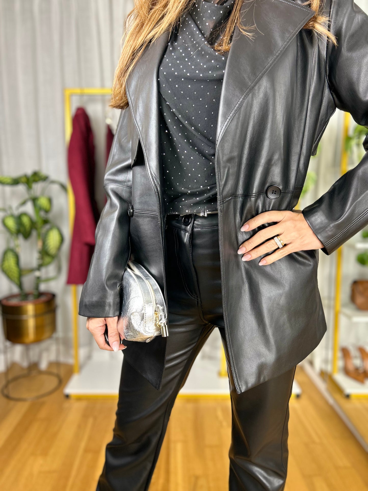 Trench corto in similpelle Carola