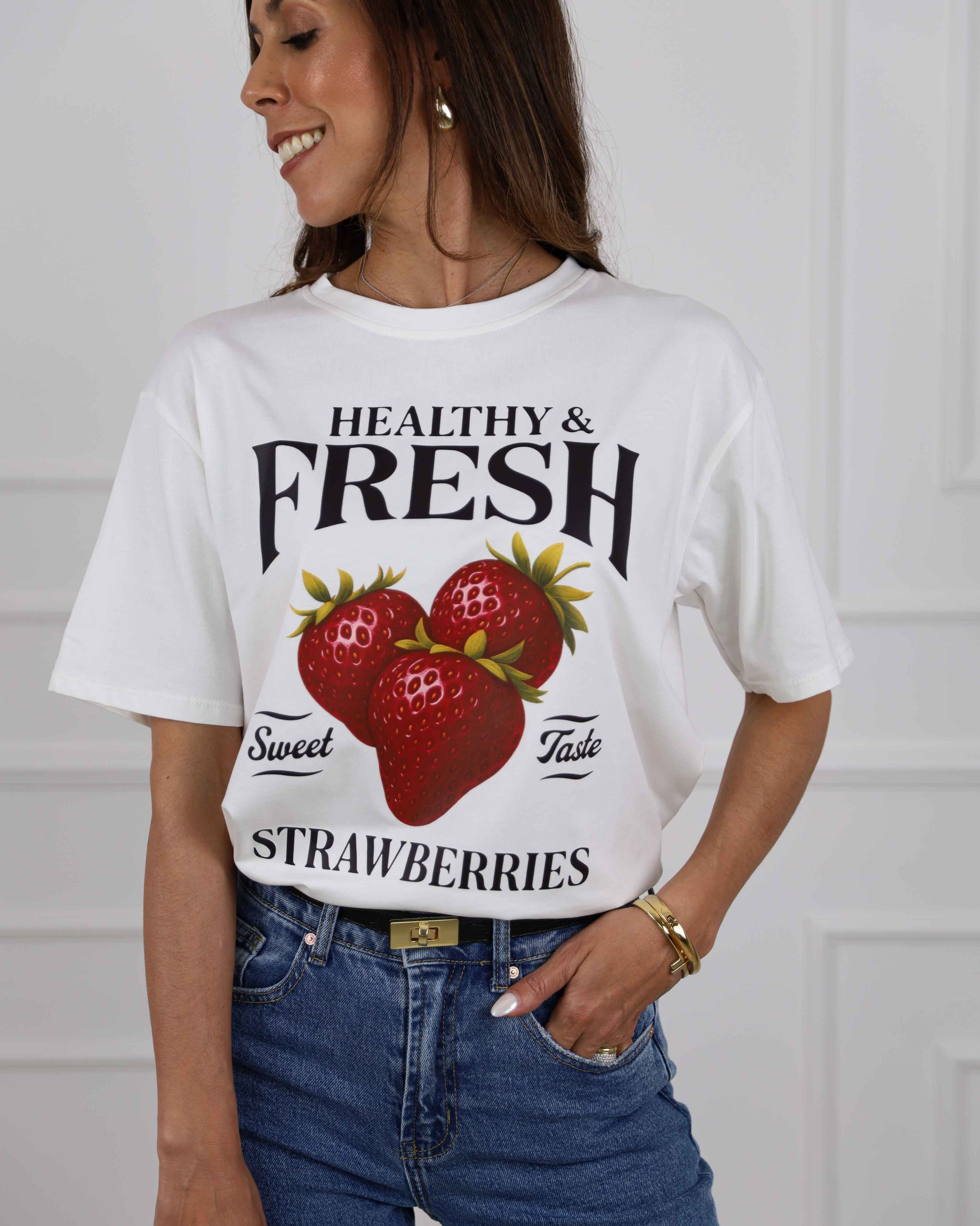 T-shirt strawberries